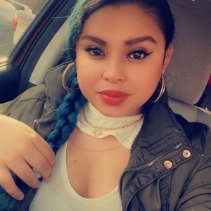 Meet your Posher, Milena